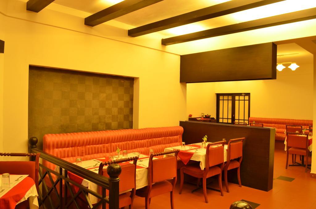Hotel Royal Retreat Munnar Esterno foto